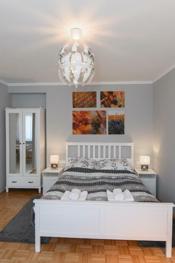 Vitalis Apartman Eger Ngoại thất bức ảnh